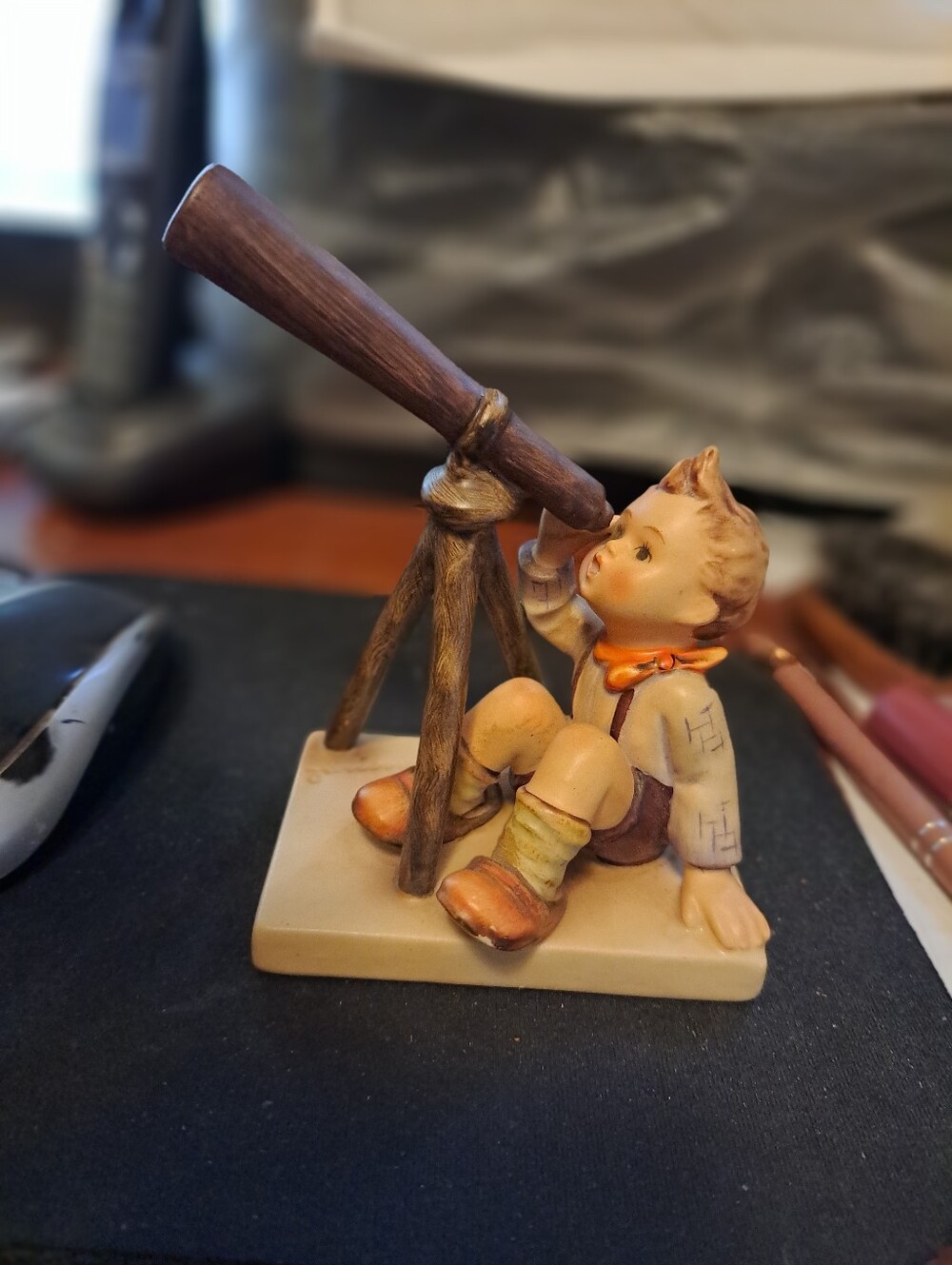 Rare Vintage Goebel Hummel TMK2 Star Gazer #132 Boy W Telescope 5" Excellent